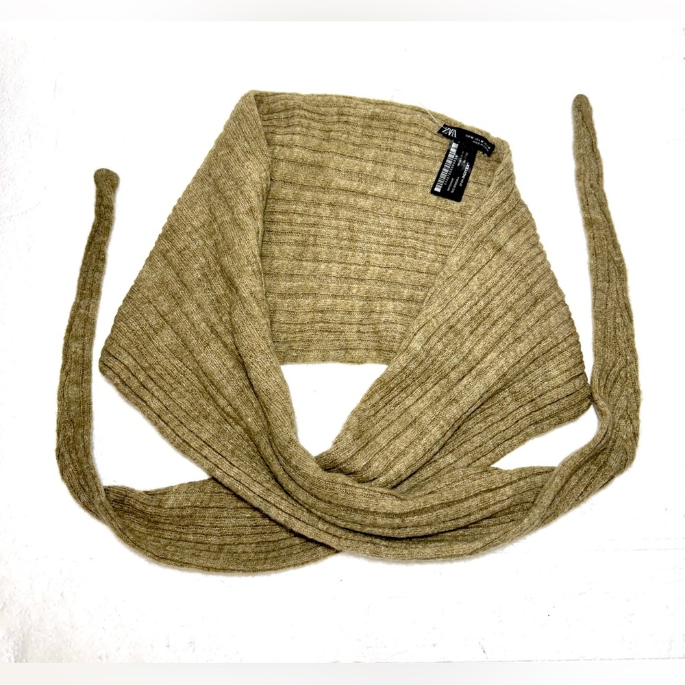 Zara Ribbed Knit  Scarf in Beige